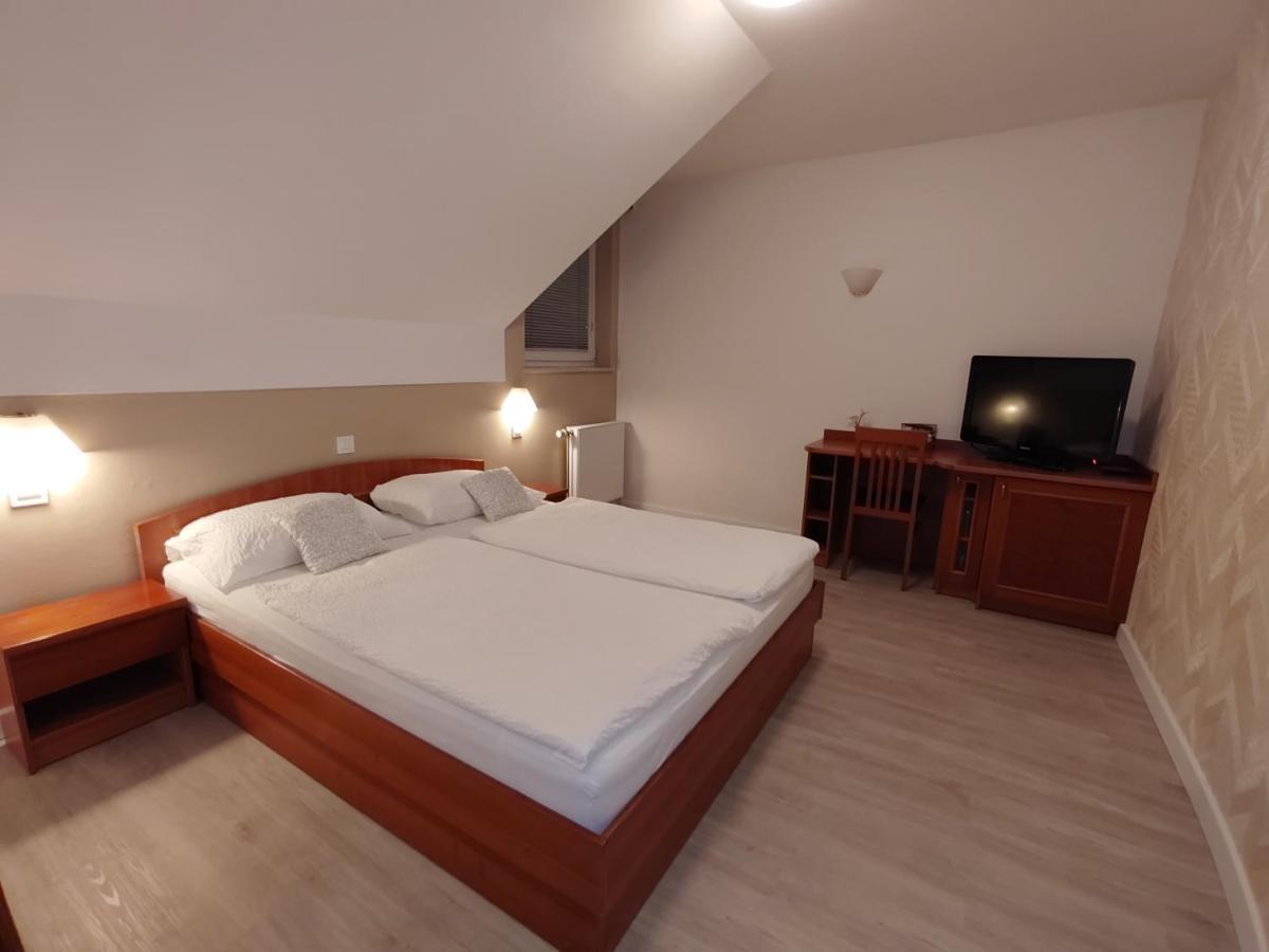 Hotel Bajt Maribor Eksteriør bilde