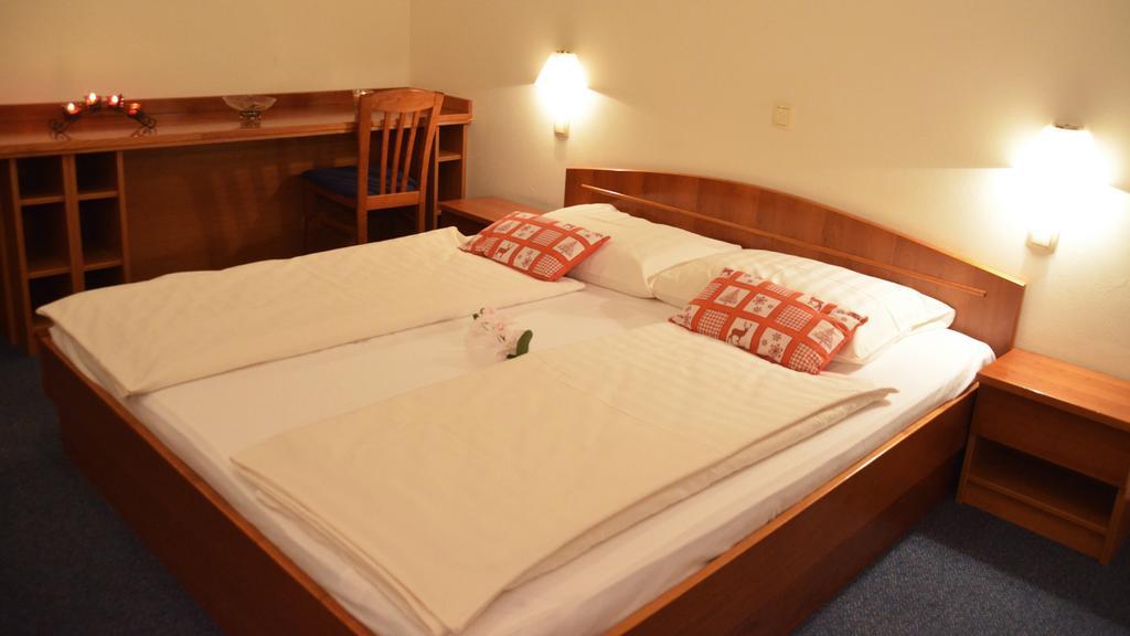 Hotel Bajt Maribor Eksteriør bilde